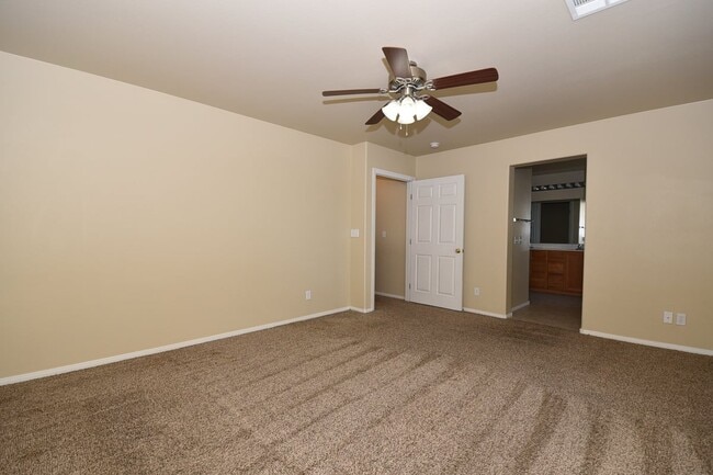 Building Photo - Beautiful Southwest 2-Story Home with Spacious Layout & Covered Patio