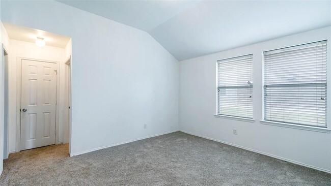 Building Photo - 5112 Bald Cypress Ln