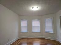 Building Photo - 105 Fuller St