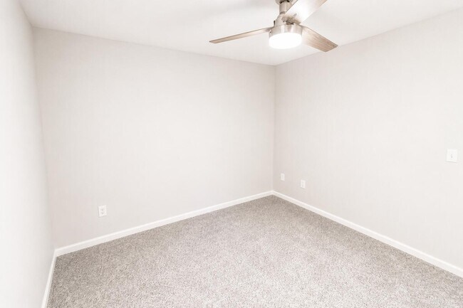 Building Photo - 5318 Godas Cir