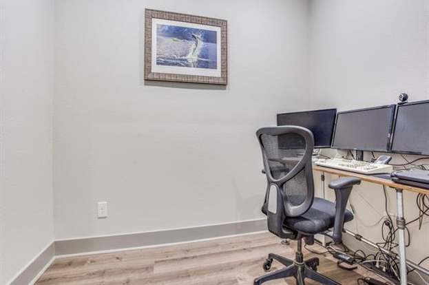 Building Photo - 405 Carneros Dr