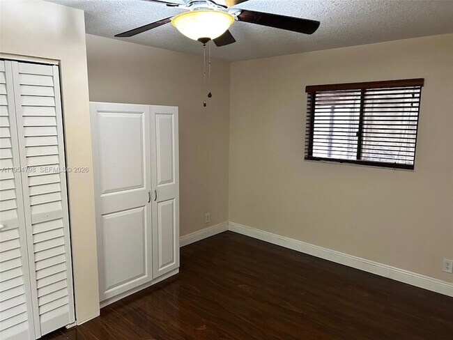 Building Photo - 9225 NW 49th Pl