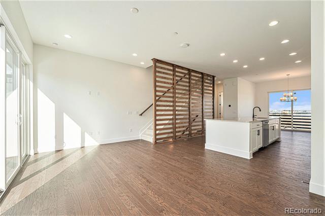 Building Photo - 2663 Nicholas Wy