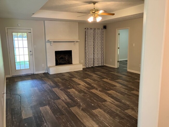 Building Photo - 2506 Teakwood Ln
