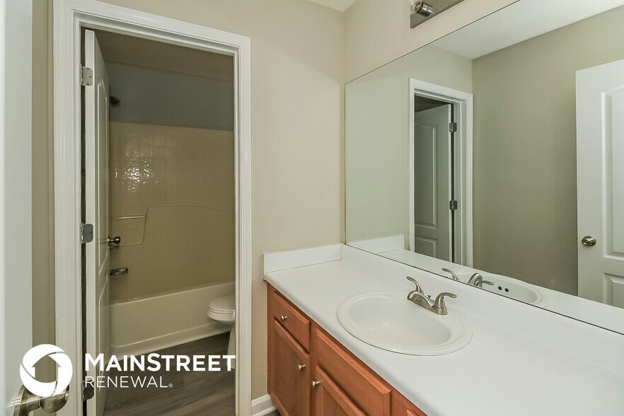 Building Photo - 6311 Grey Fox Way