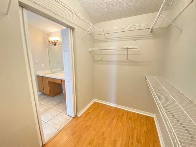 Building Photo - View this home today and Move in July 3rd!...