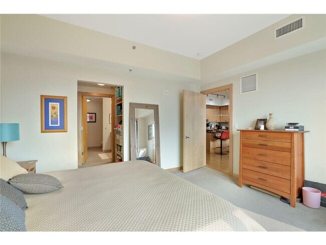 Building Photo - 1120 S 2nd St