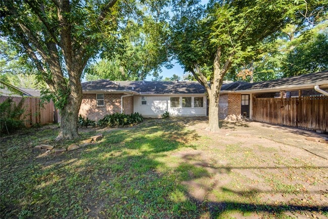 Building Photo - 1107 Blue Willow Dr