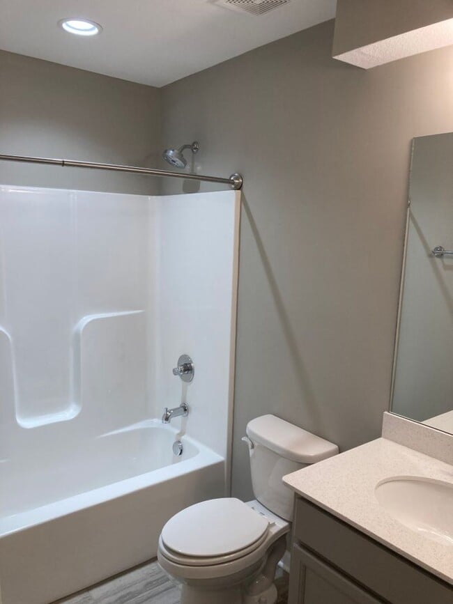 Building Photo - COMING SOON!!! End Unit townhome in Westwi...
