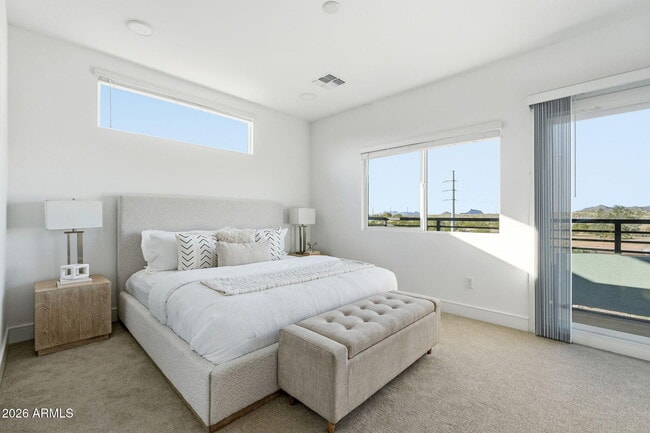 Building Photo - 8137 E Brown Rd