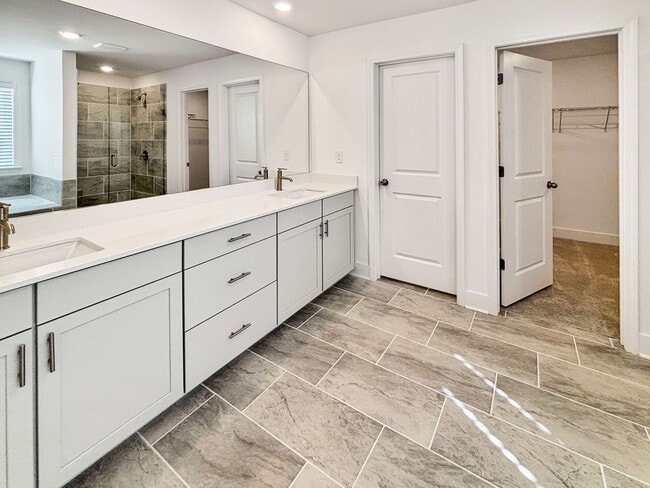 Building Photo - Brand New 4 BR/ 3.5 BA Home in Woodstock!