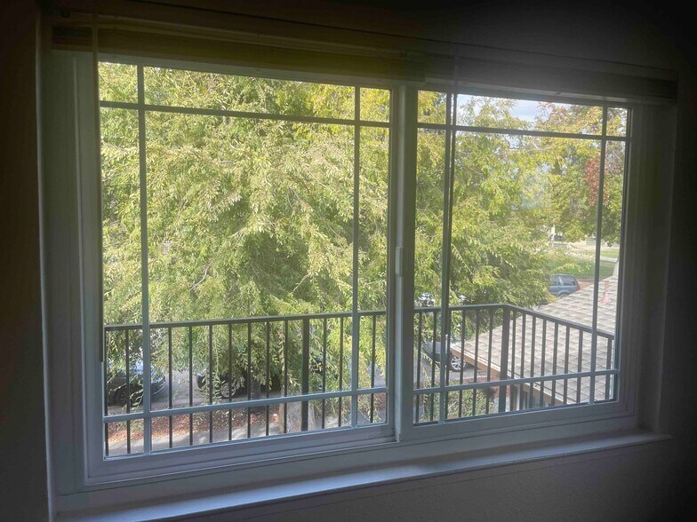 Building Photo - 1119 Starbird Cir