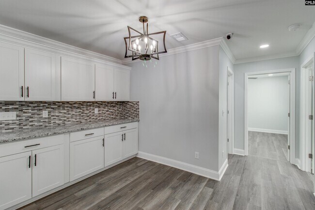 Building Photo - 2327 Willow St