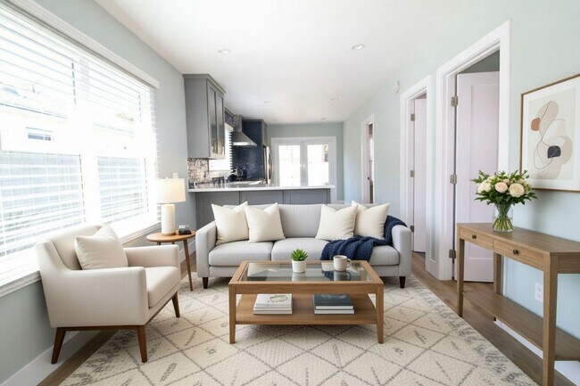 Building Photo - Santa Monica House with Huge Yard on Walking Street Blocks to Beach