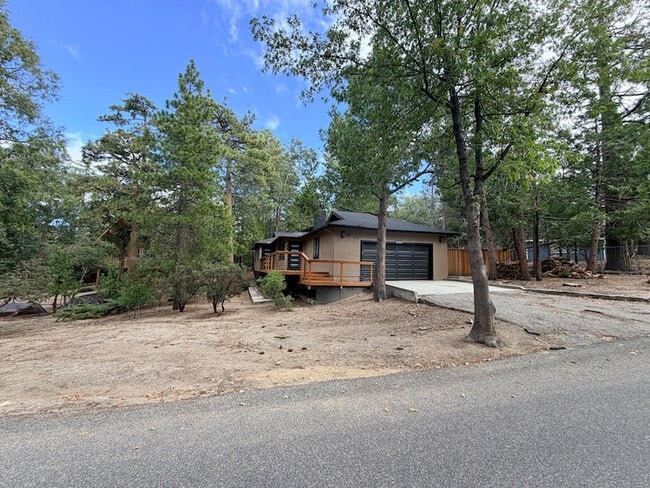 Building Photo - 25340 Marion Ridge Dr