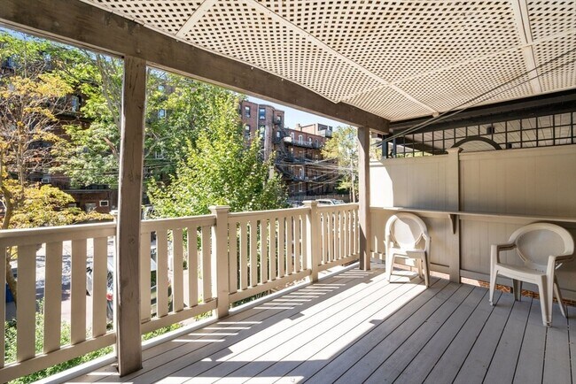 Building Photo - 24 Braddock Park