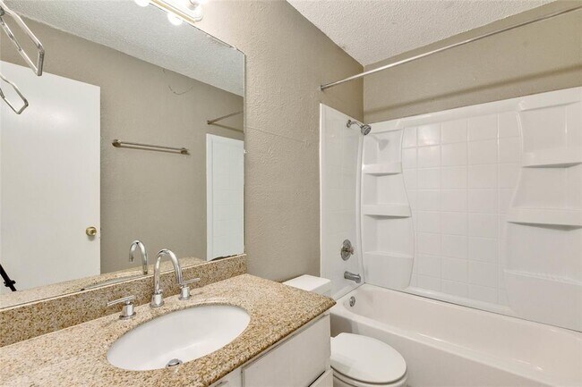 Building Photo - 10801 Lanshire Dr
