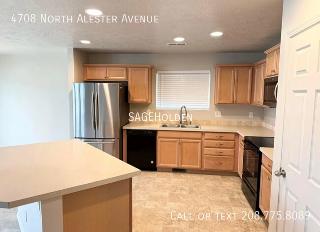 Building Photo - 4708 N Alester Ave