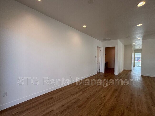 Building Photo - 2963 E Snowberry Dr