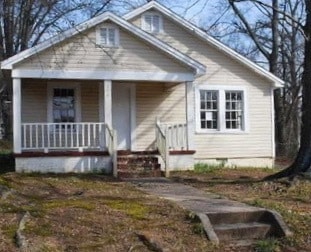 Building Photo - 214 Mara St