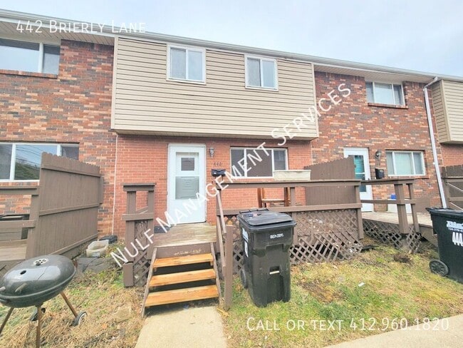 Building Photo - 442 Brierly Ln