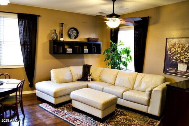 Building Photo - 5713 S 21st Pl