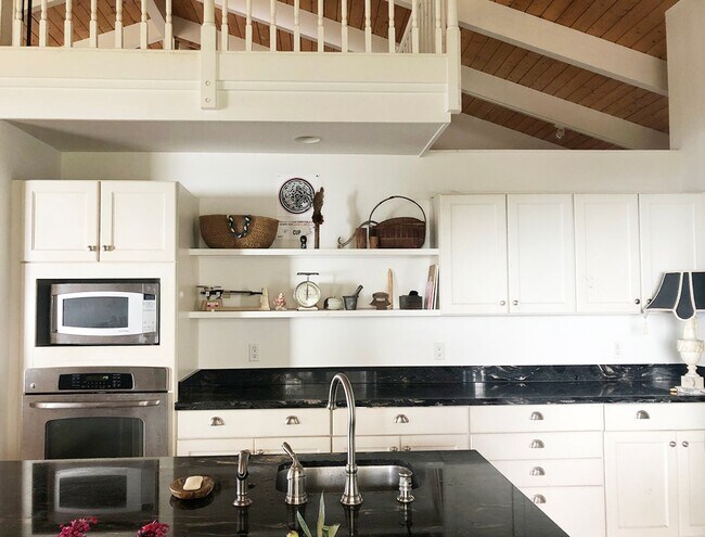 Building Photo - JMLU 76-4206 Nanilani Rd