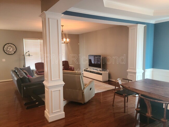 Building Photo - 7183 Yare St