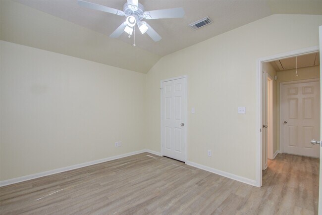Building Photo - 14903 Lanai Dr