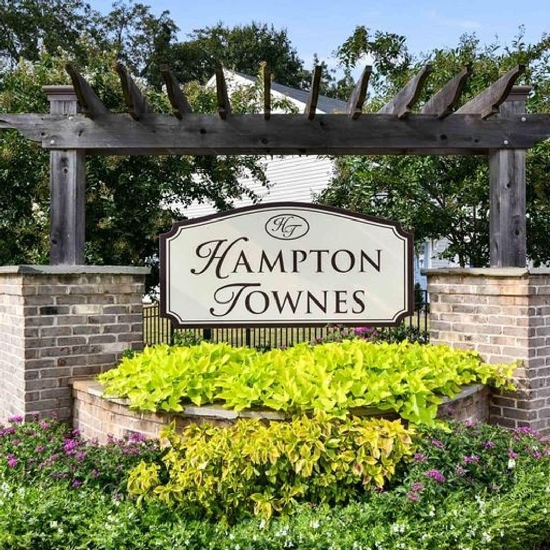 Building Photo - 403 Hampton Townes Dr