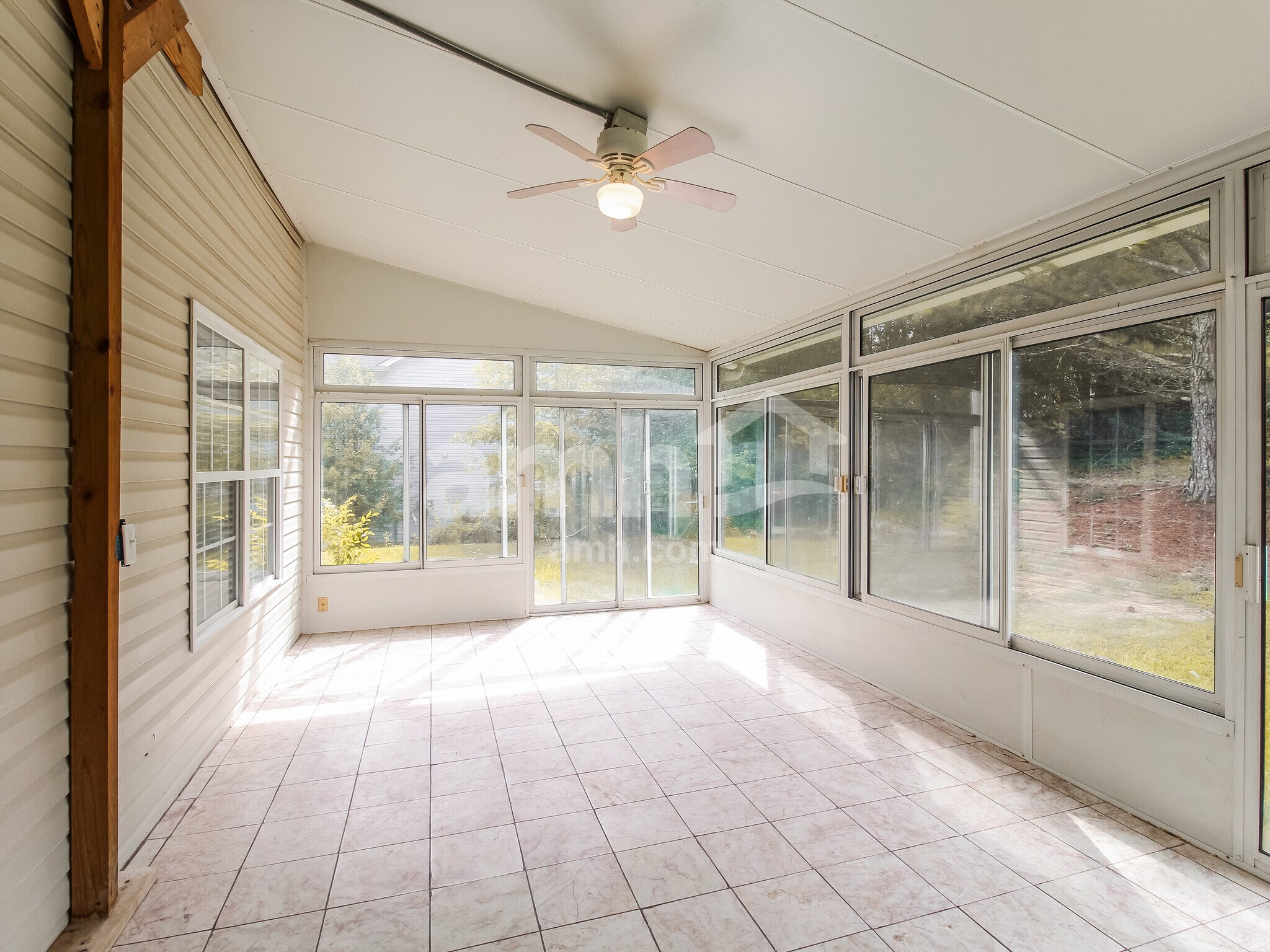 Building Photo - 962 Garden Meadows Cir