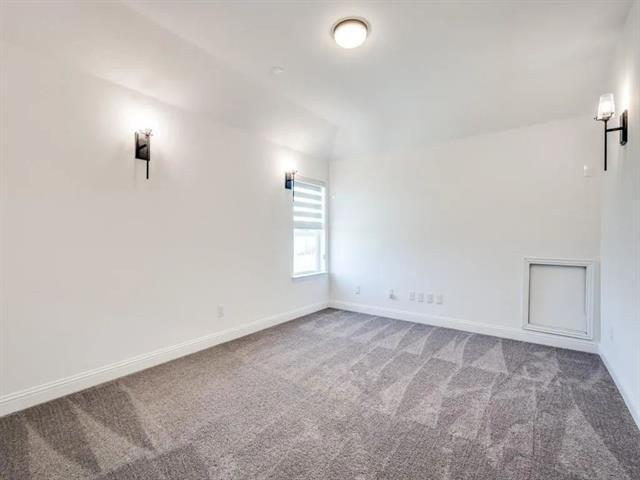 Building Photo - 10482 Great Days Dr