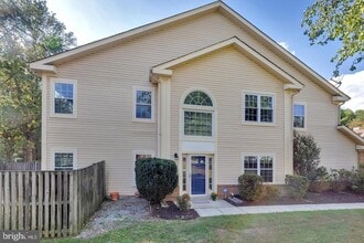 Building Photo - 16131 Parklawn Pl