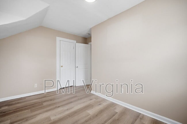 Building Photo - 9 Decatur St