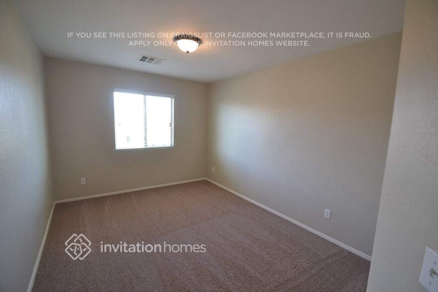 Building Photo - 12047 W Salter Dr