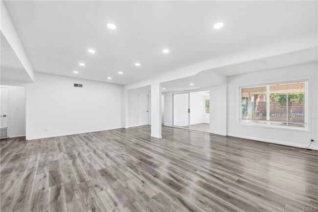 Building Photo - 10418 Gothic Ave