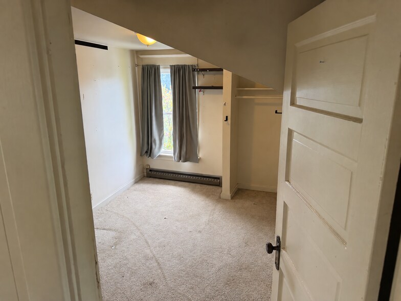 Bedroom - 1312 N 43rd St