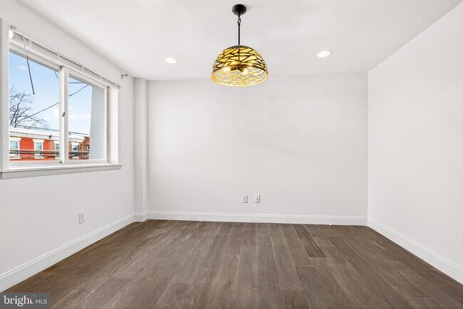 Building Photo - 2579 Memphis St