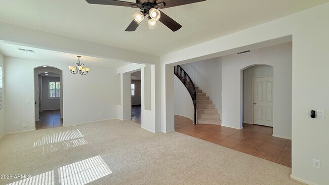 Building Photo - 3316 E Kingbird Pl
