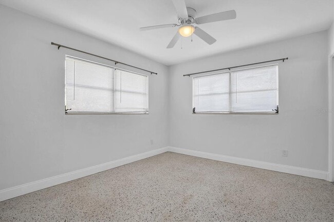 Building Photo - 765 56th Ave S