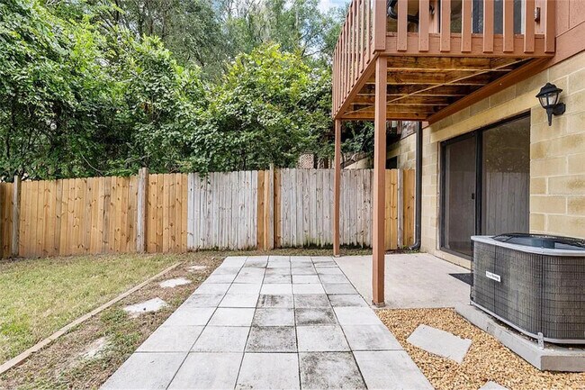Building Photo - 4724 SW 67th Terrace