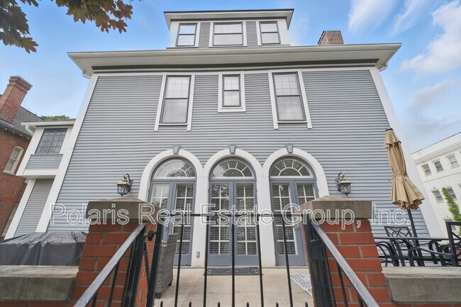 Building Photo - 101 E 14th St