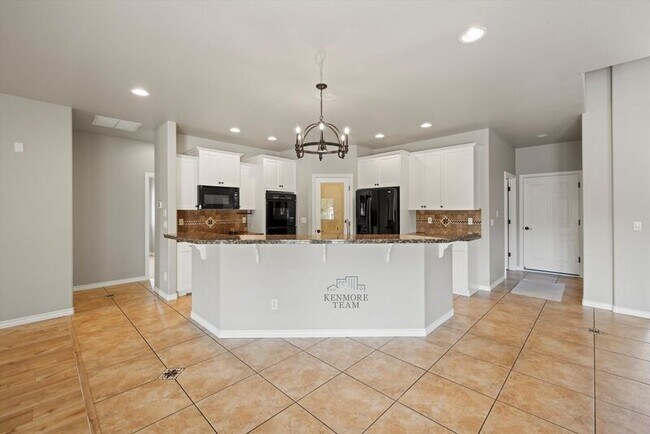 Building Photo - 79103 Canyon Meadows Dr