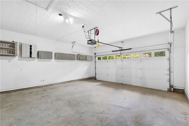 Building Photo - 1525 Keystone Dr