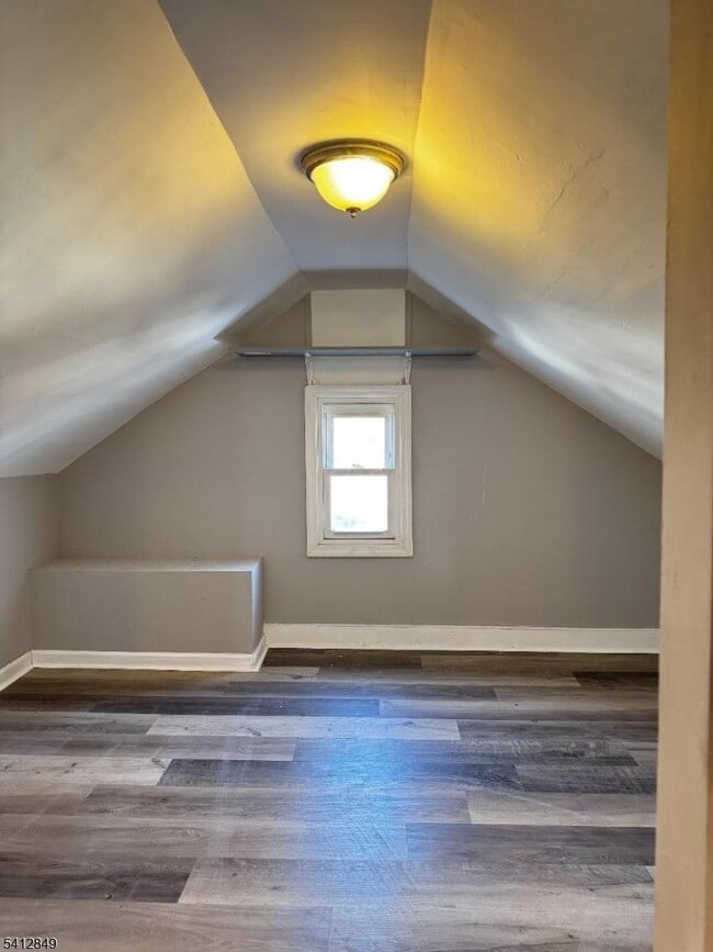 Building Photo - 15 W Emerson Ave