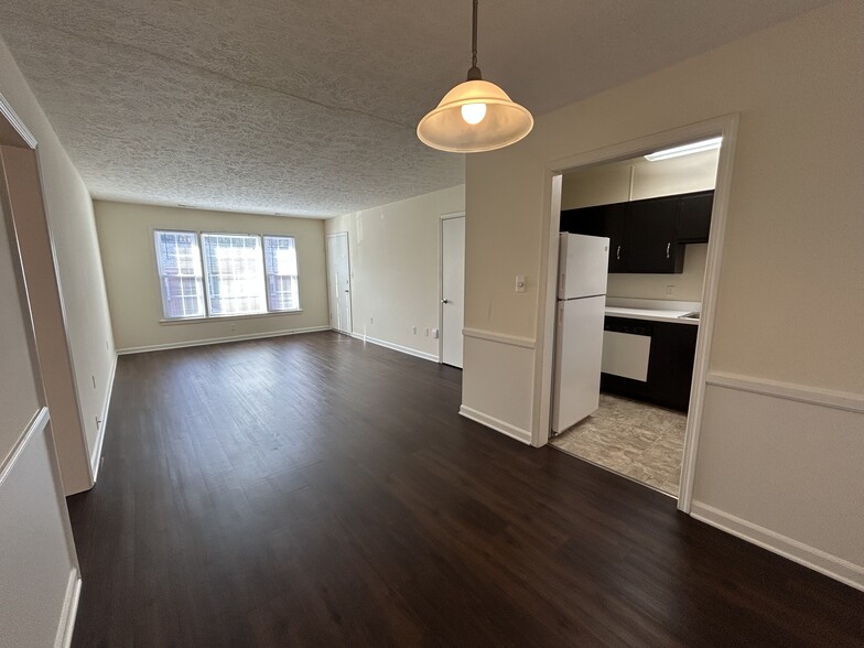 Primary Photo - Princeton Circle West Apartments