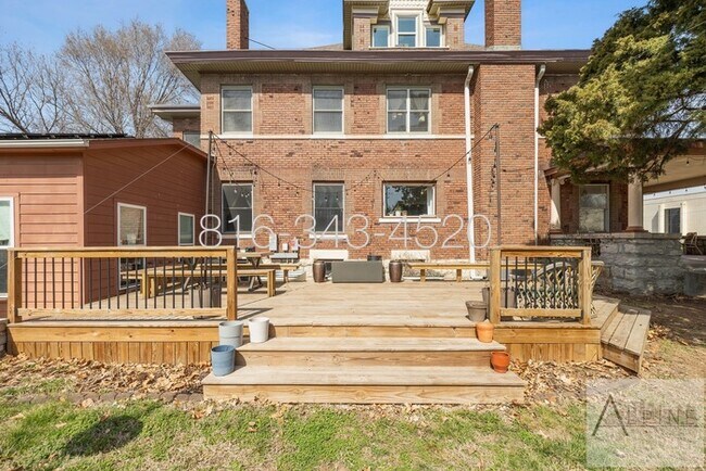 Building Photo - Indoor Pool! FULLY Furnished Short or Mid Term Rental