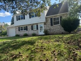 Building Photo - 108 Artillery Dr