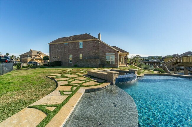Building Photo - 853 Coastal Ct