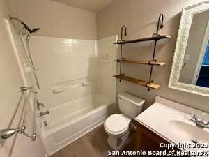Building Photo - 10419 Goldcrest